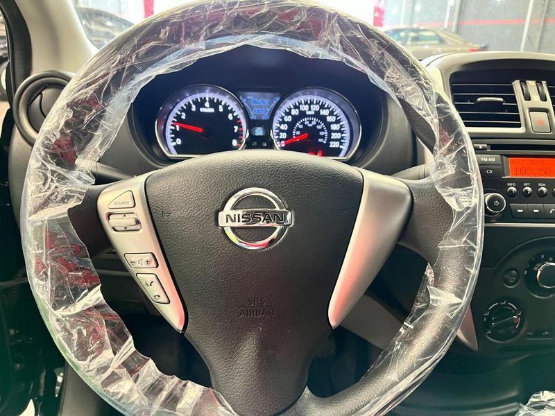 NISSAN VERSA 16SV CVT 2019