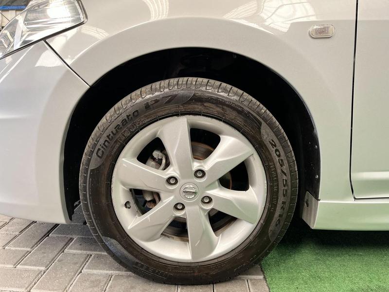 NISSAN TIIDA 18SL FLEX 2013